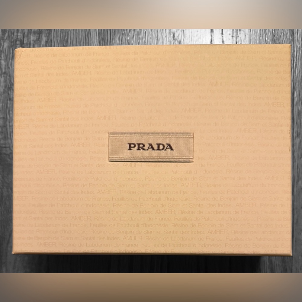 Prada Tendre 2 piece gift set.